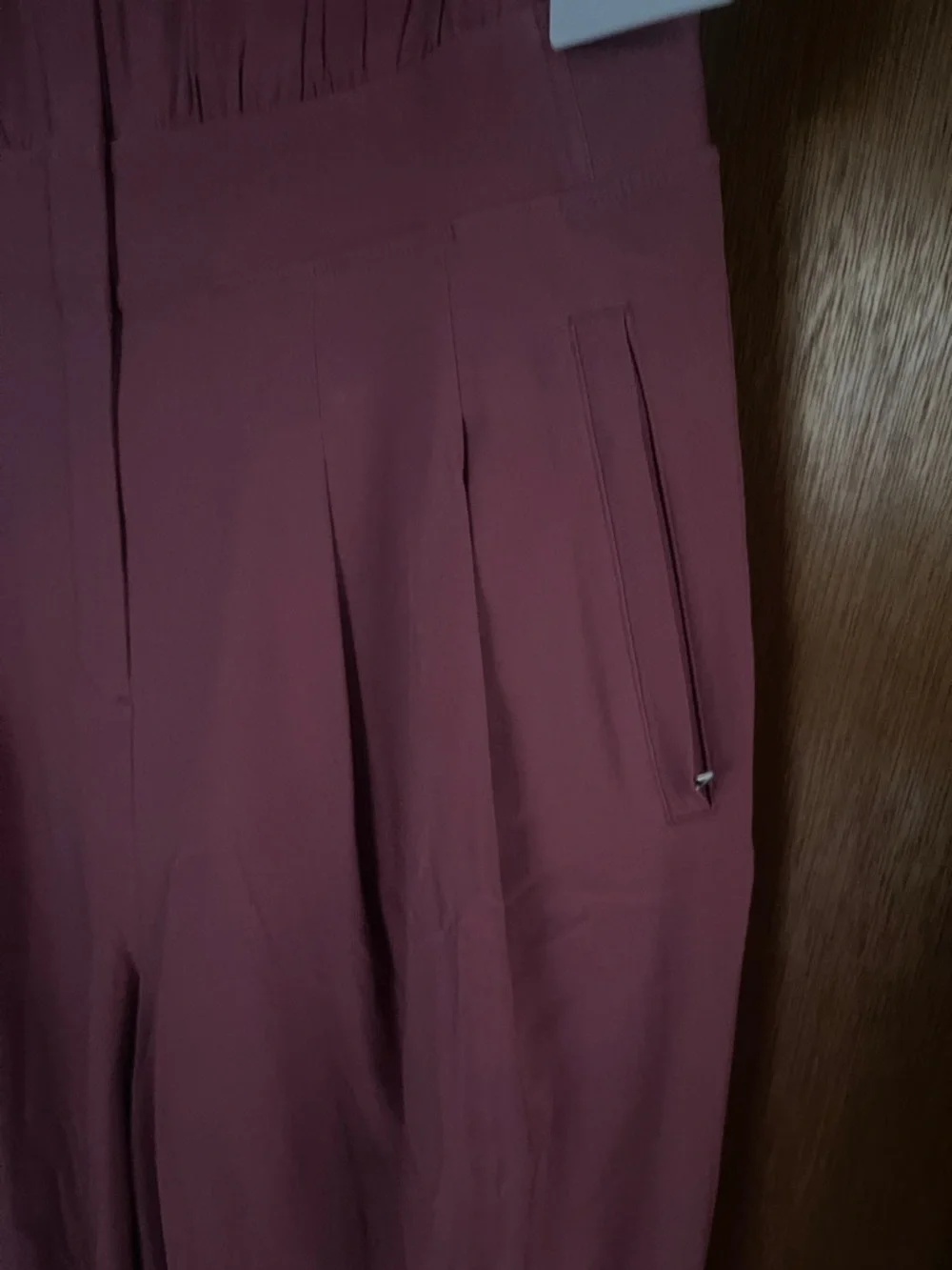 NWT Athleta Brooklyn Heights Wide Leg Jumpsuit in Mauve size 8 Tall - Picture 4 of 12